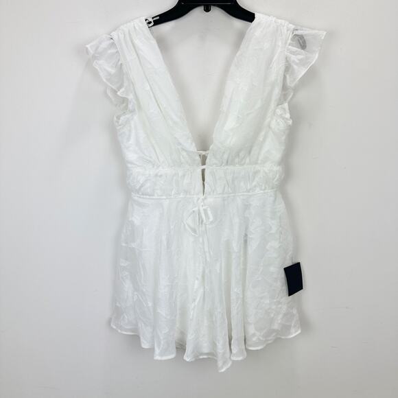 Lulus All About The Flowers White Burnout Floral Ruffled Romper Medium NWT - Picture 5 of 12